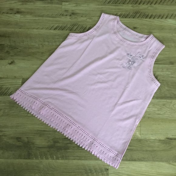Lilac Die Cut Hem Floral Embroidered Tank Top - Picture 11 of 14